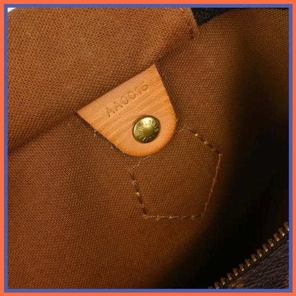 Louis Vuitton Speedy Monogram Canvas Handbag - Picture 6 of 8